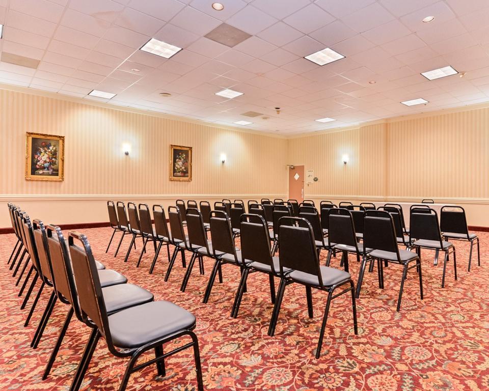 Quality Inn And Suites Conference Center Richmond Zewnętrze zdjęcie