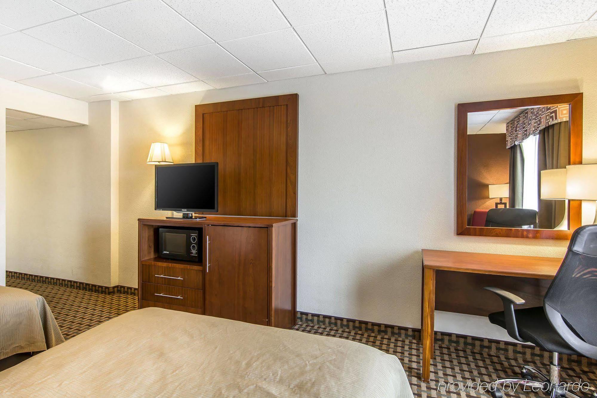 Quality Inn And Suites Conference Center Richmond Zewnętrze zdjęcie