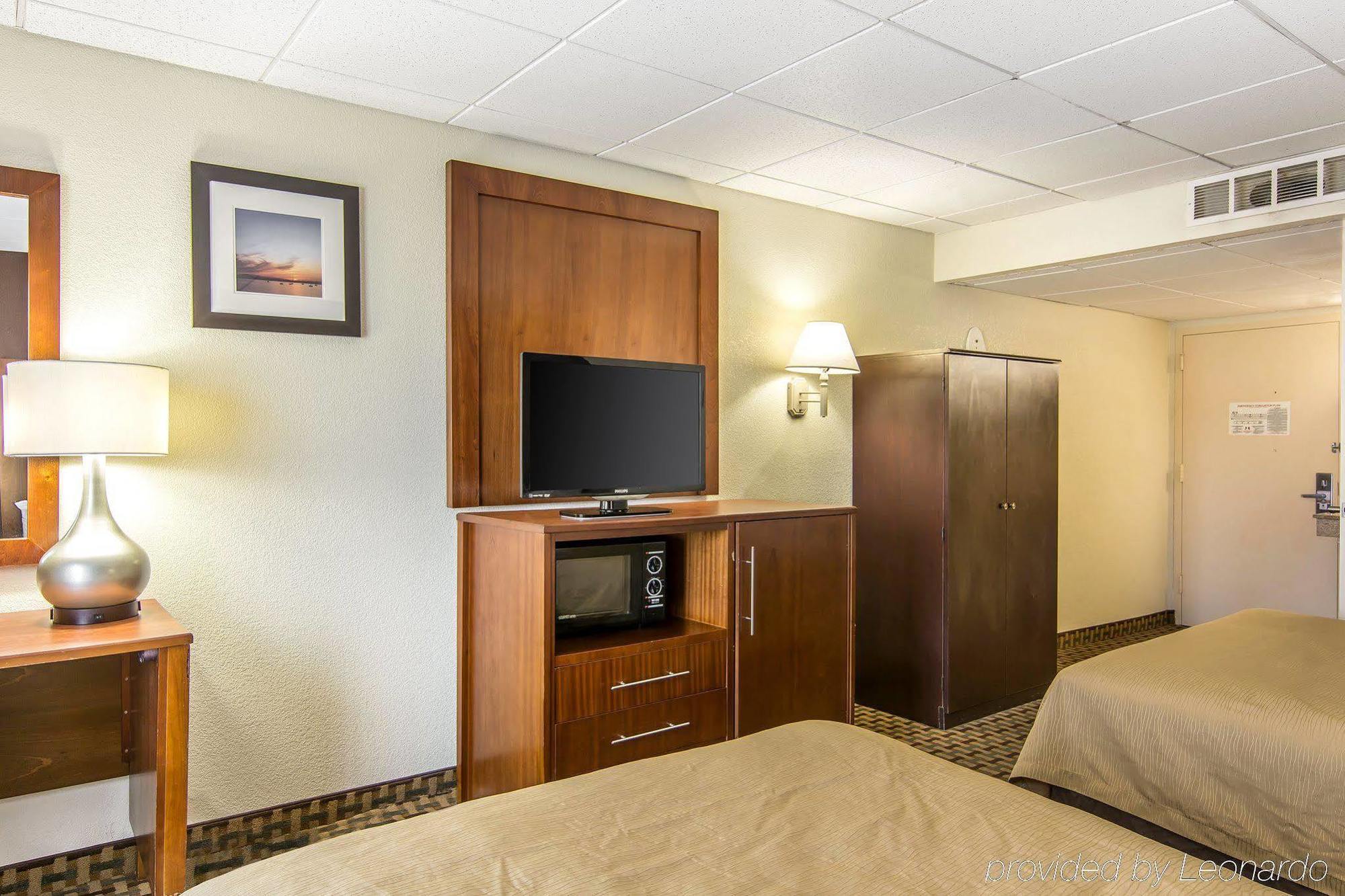 Quality Inn And Suites Conference Center Richmond Zewnętrze zdjęcie