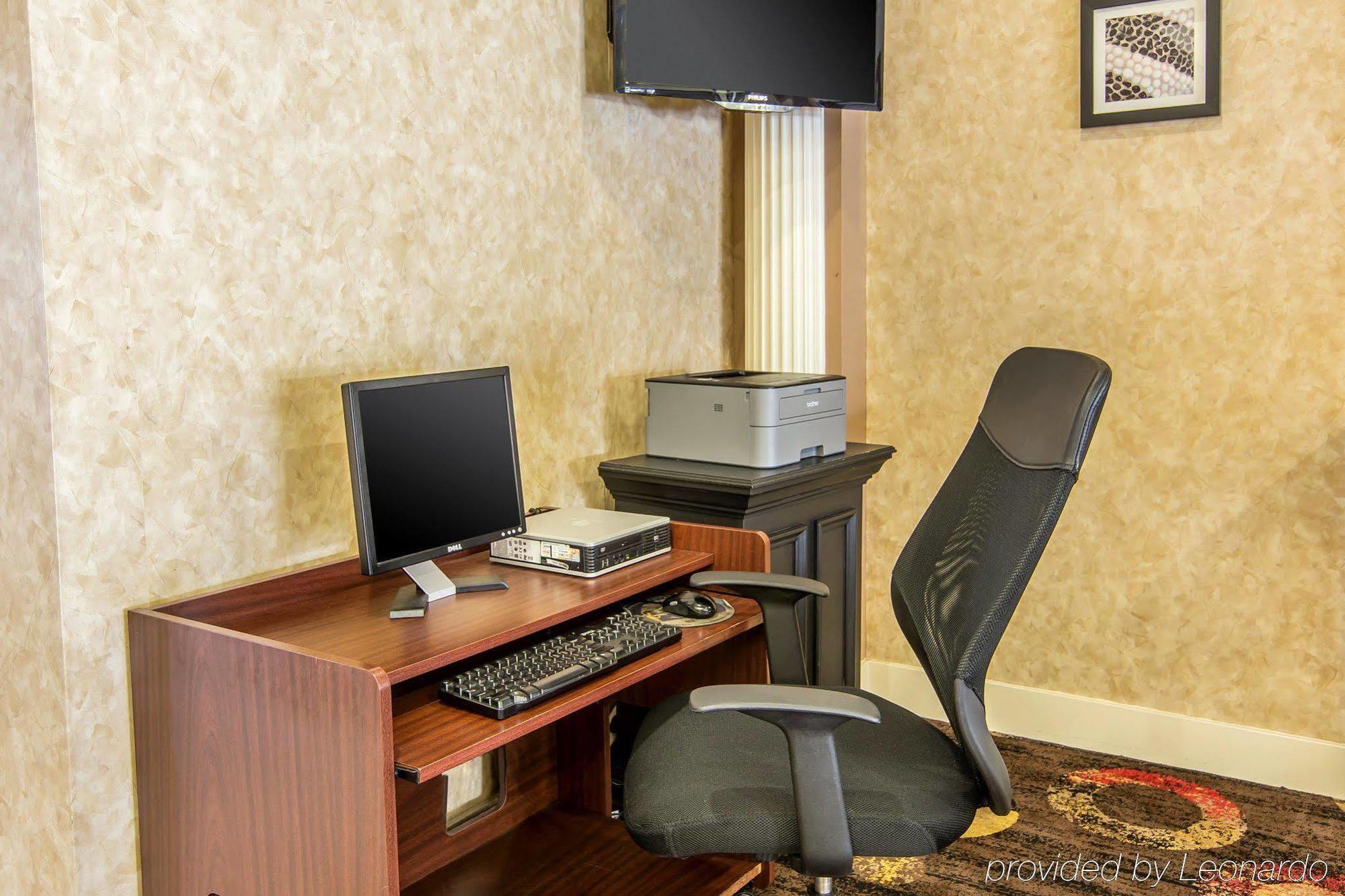 Quality Inn And Suites Conference Center Richmond Zewnętrze zdjęcie